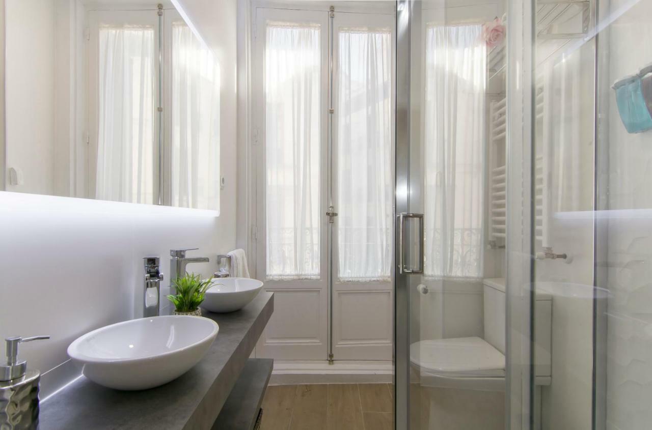 Sol Luxury Suites Madrid Exterior photo