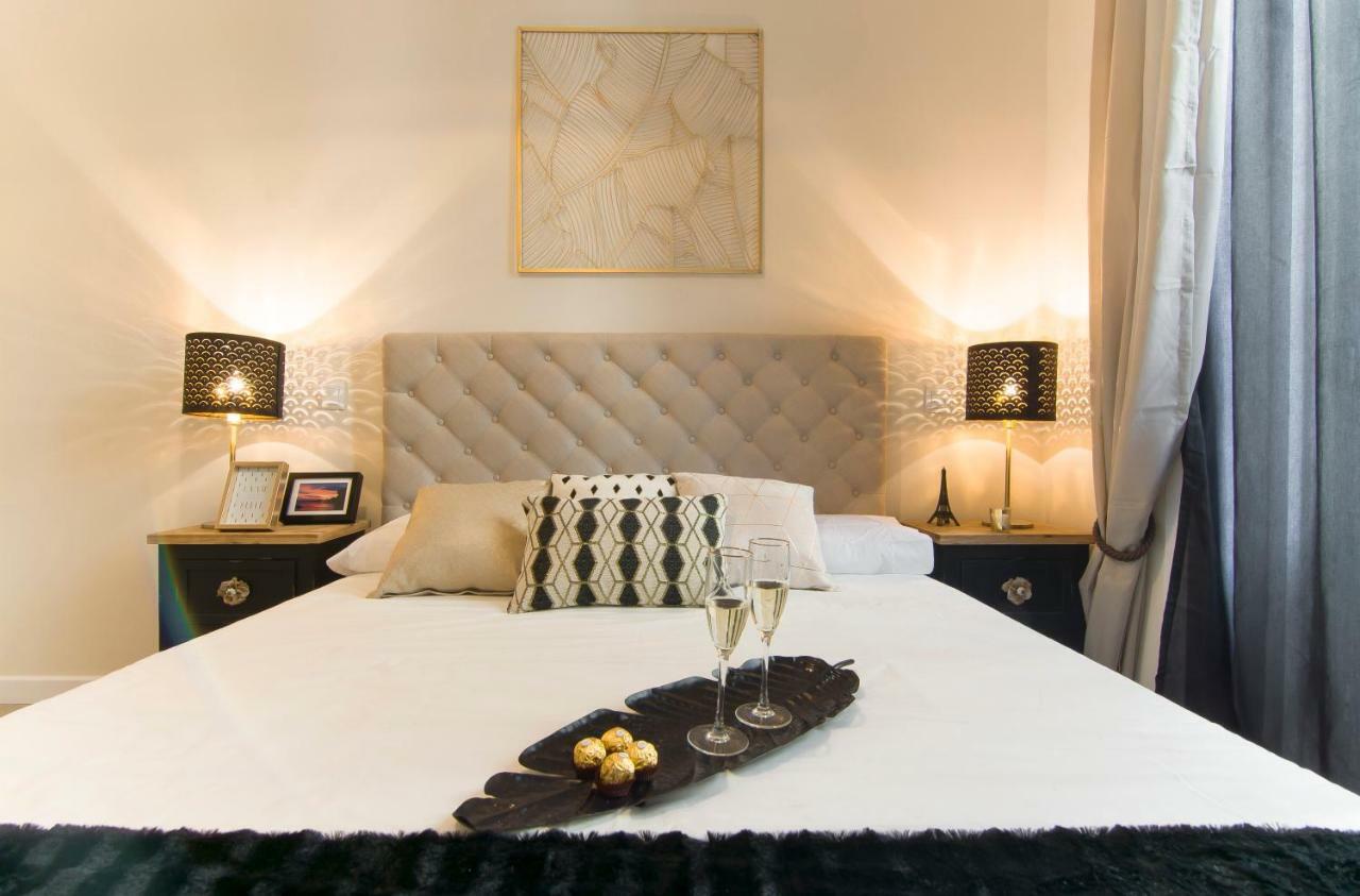 Sol Luxury Suites Madrid Exterior photo